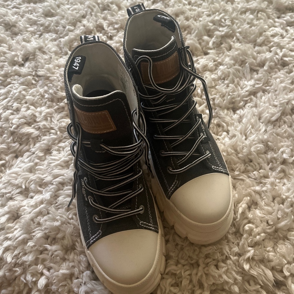 Palladium Platform Boots